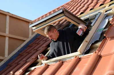 Pose de fenêtres de toit Velux à Champforgeuil